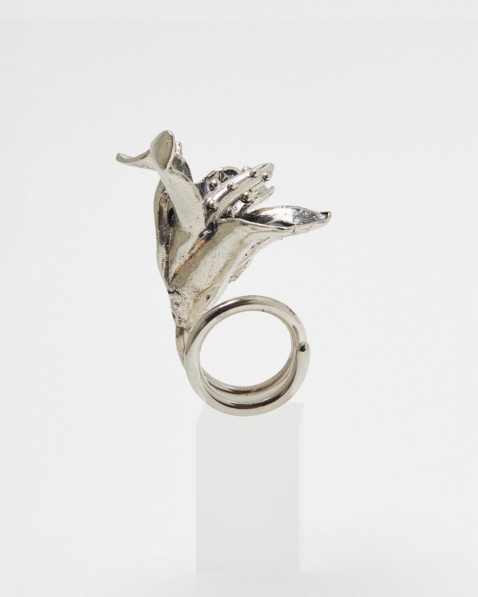 Madonna Lily Ring-Silver